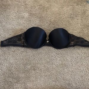 ⭐️ 5 for $35!!⭐️ DKNY extra padded strapless bra